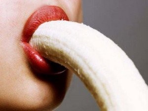 Oral-sex-banana-300x225